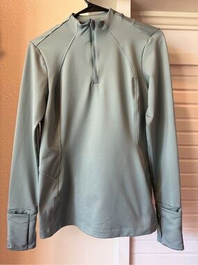 Athleta Whistler Half Zip Pullover Light Blue Size Small Athletic Top Thumbholes